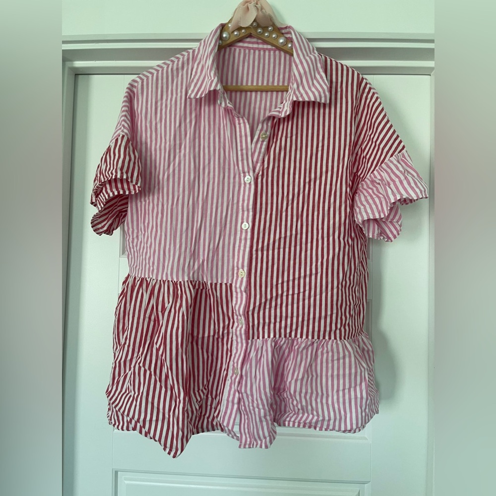 Boutique Striped Top Size Medium NWOT